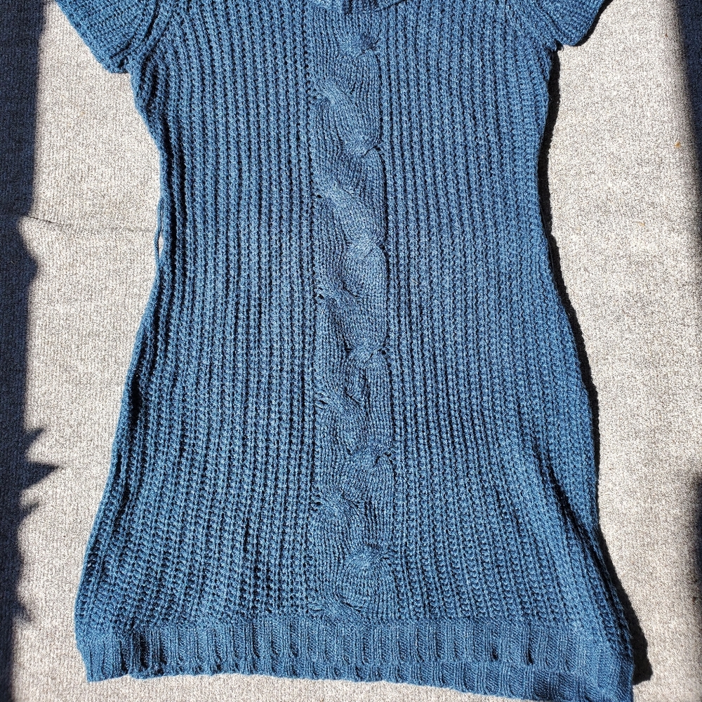 Dress - Picture 3 of 5
